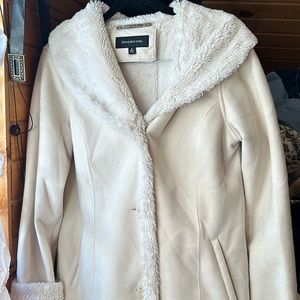 Vintage cream Jones New York coat